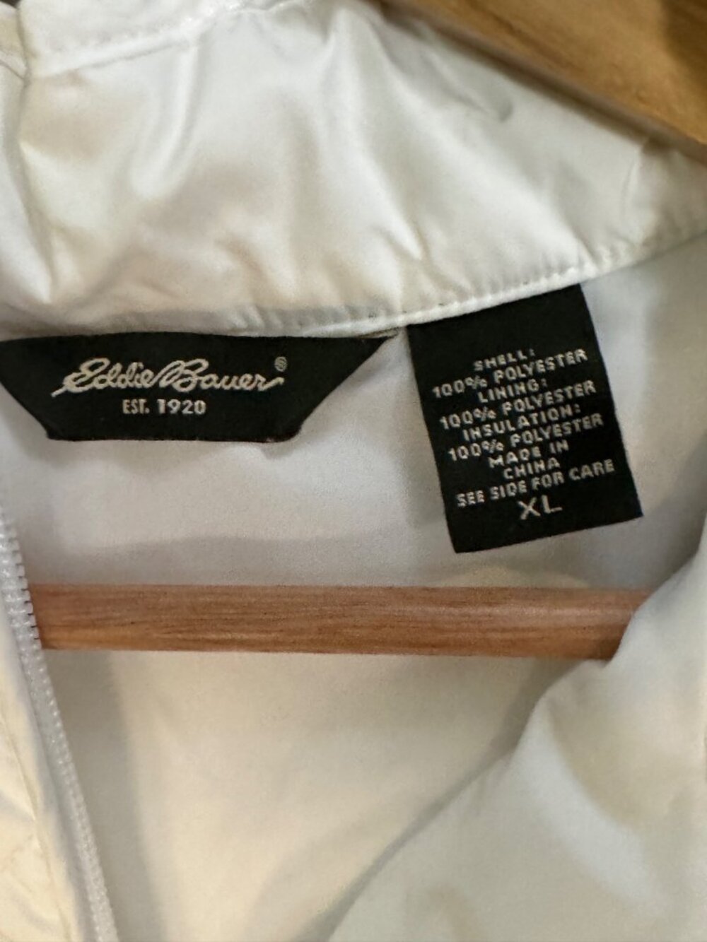 Eddie Bauer Womens Quilted White Vest XL Full-Zip Lightweight Pockets Sleeveless - Picture 3 of 12